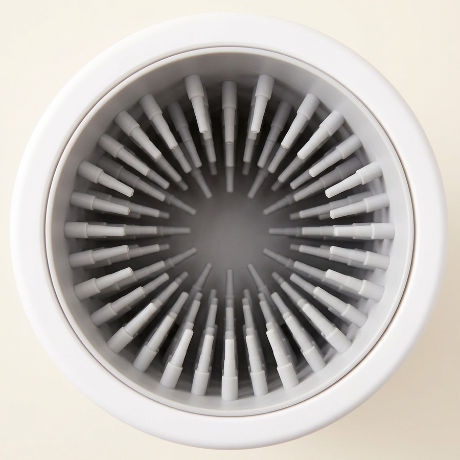 Electric Paw Washer top-down bristle close-up